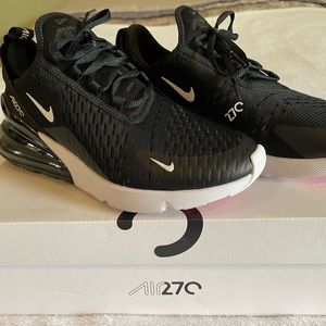 Nike Air Max 270